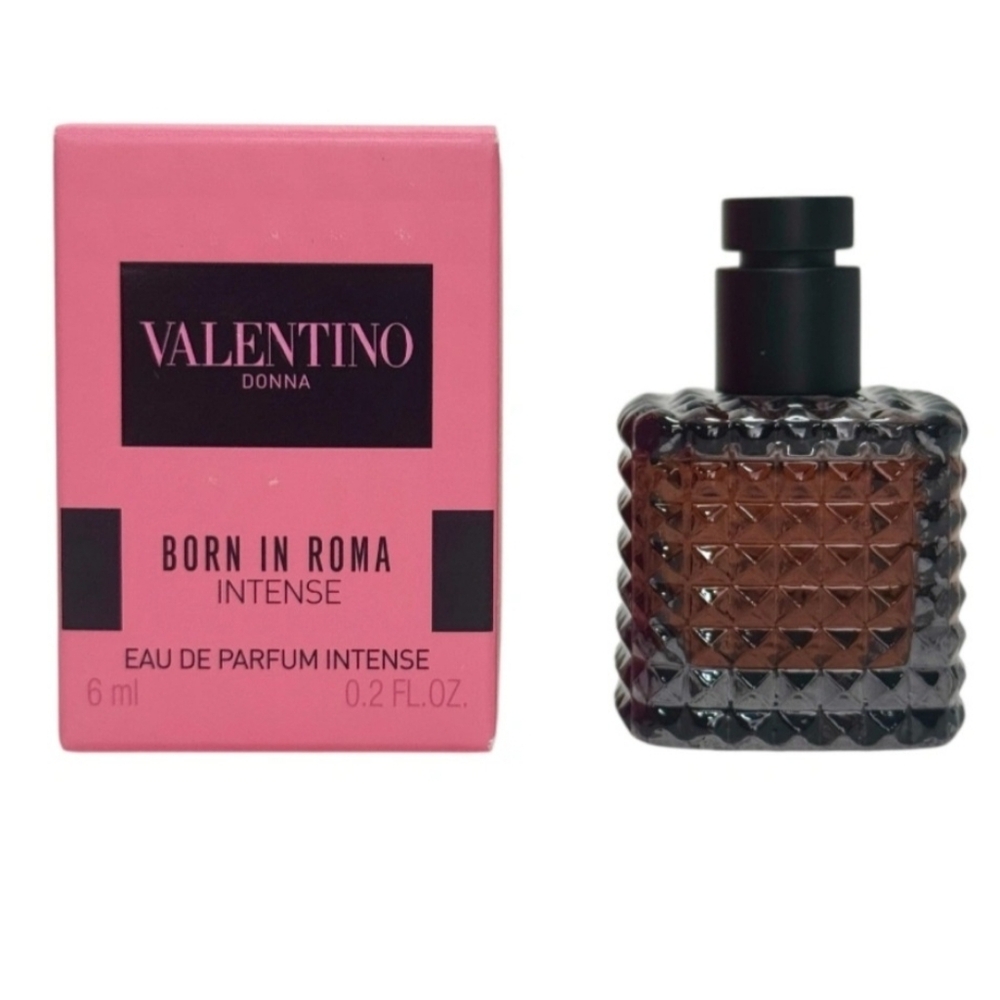 Valentino Donna Born in Roma Intense